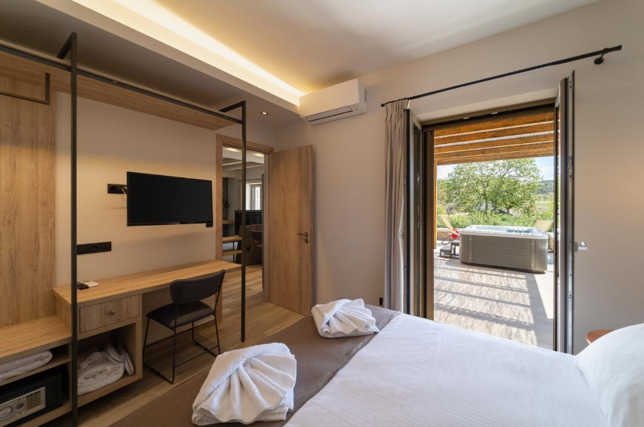 Quinta Essentia Suites Foiníki Eksteriør bilde
