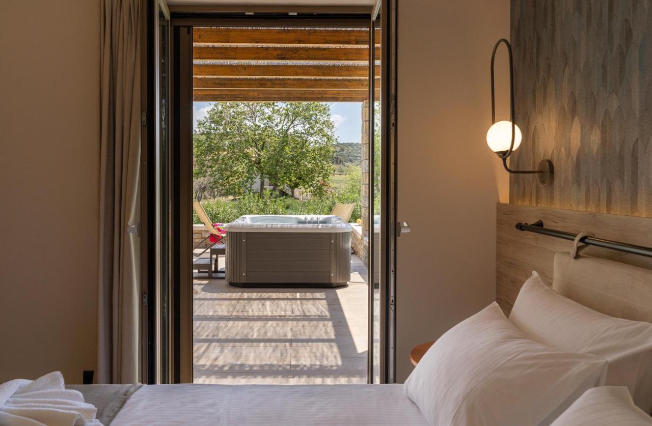 Quinta Essentia Suites Foiníki Eksteriør bilde